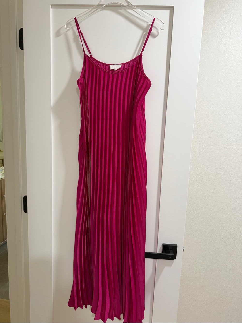 MELLODAY Fuchsia Pink Pleated Slip Dress